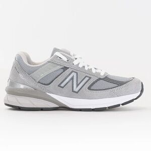 New balance women’s grey W990V5